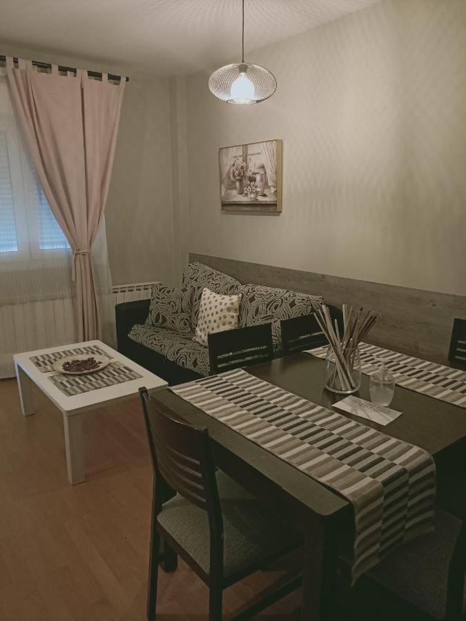 Avila Flats Soterrana Екстериор снимка
